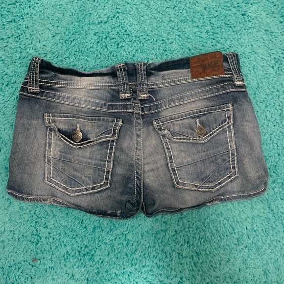 BKE shorts - Picture 2 of 2